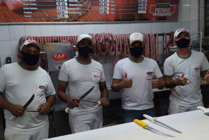 Dia do Açougueiro: Profissionais fazem a diferença em açougue no Mercado Municipal