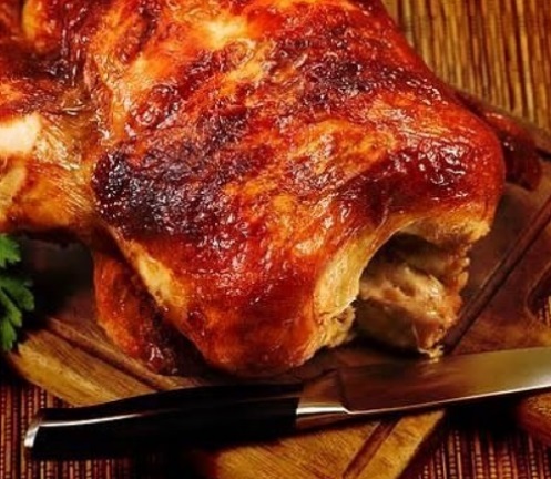 Hoje e amanhã: Frango assado entregue na sua casa no feriadão