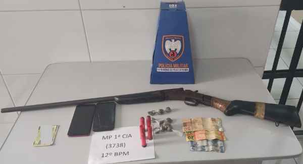 Traficante em fuga desesperada e apreensão de droga, arma, munições em Bebedouro