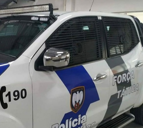 Preso pela Força Tática no Aviso quebra celular durante tentativa de fuga