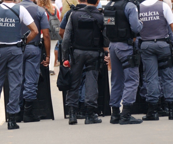 PMs são humilhados em Linhares. Conduzido citou sobrenome e que iria à corregedoria
