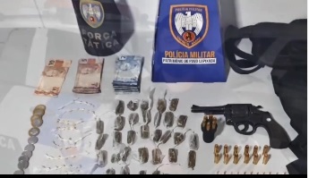 Beco 12: Correria, pulação de muros, apreensão de arma e drogas no Pó do Shell