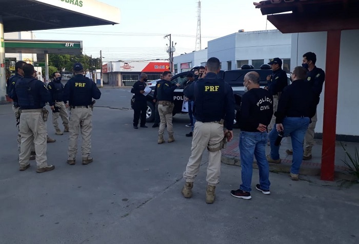 Presos integrantes de quadrilha especializada em furtos e roubos de veículos em Linhares