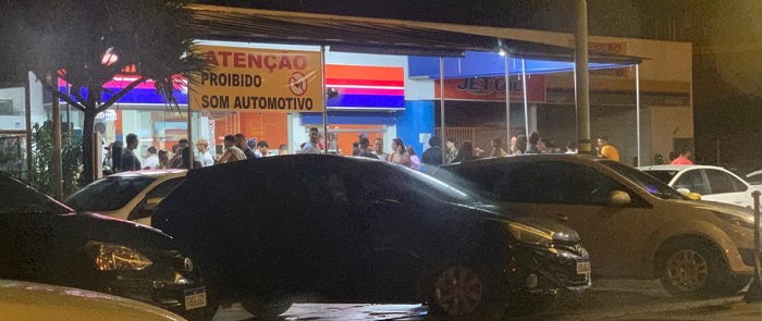 Festança é embargada, mas aglomeração na noite e madrugada impressiona em Linhares