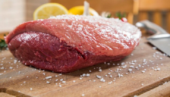 Segurança sai ferido ao impedir furto de picanha em supermercado de Linhares