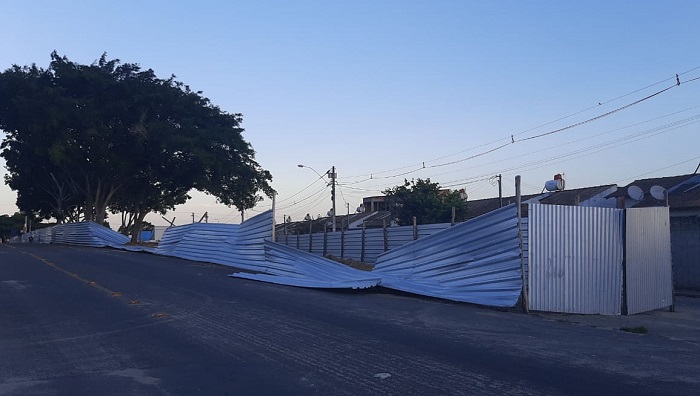 Obra de mais de 1 milhão de Reais paralisada é alvo de vandalismo no Santa Cruz