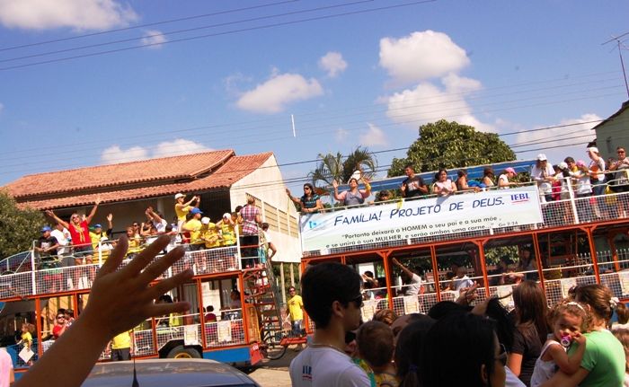 Fim de semana com Festa do Milho em Linhares. IEBL também realizará passeata pelos bairros