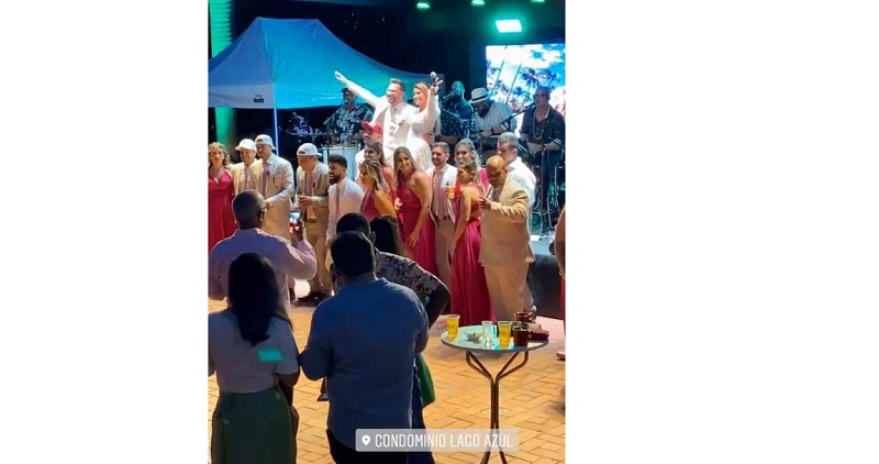 Festa de casamento de cantores gera polêmica em Linhares