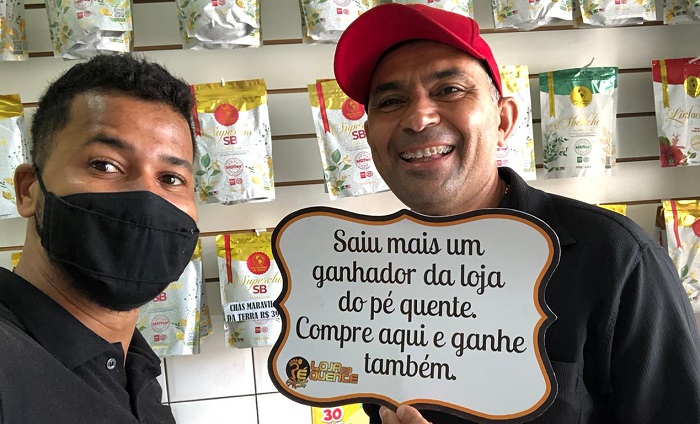 Pé Quente: Mulher ganha duas vezes em sorteios distintos do Cidade de Prêmios em Linhares