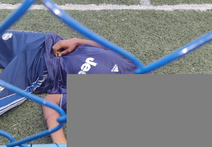 Jogador é morto dentro de campo de futebol, no Interlagos