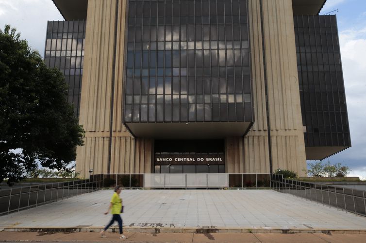 Mercado diminui projeção para crescimento da economia em 2021