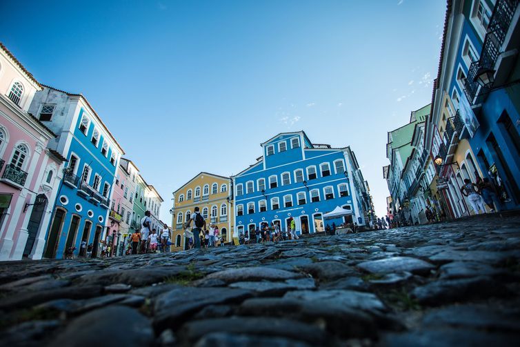 Governo da Bahia amplia o toque de recolher no estado