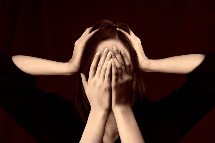 Redes sociais são mais prejudiciais à saúde mental dos jovens 