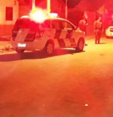 Jovem é encontrado baleado dentro de imóvel no Residencial Rio Doce