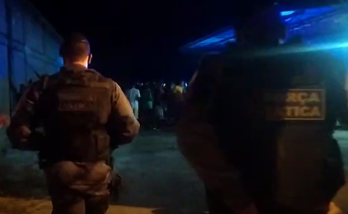 Pandemia: Força Tática acaba com aglomeração durante evento em Linhares