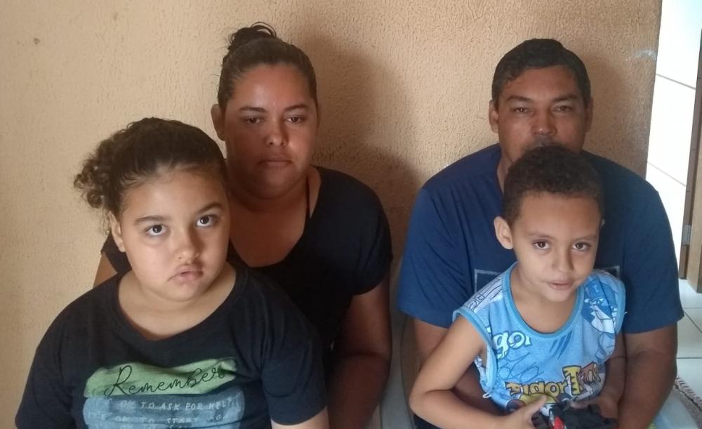 Muita necessidade: Até 5 centavos já ajuda, declara dona de casa ao relatar situação da família