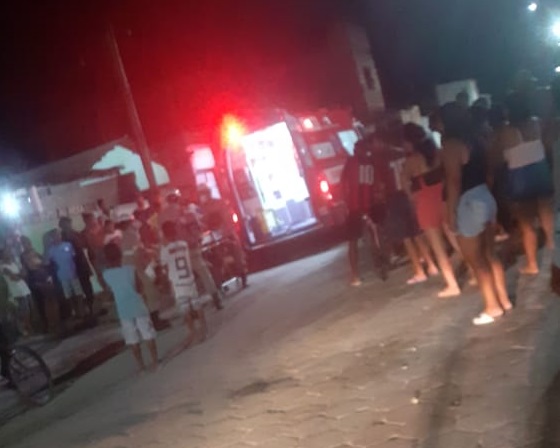 Homem esfaqueado corre desesperado para não morrer no Nova esperança
