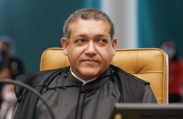 Cultos e missas na pandemia: Ministro revoga própria decisão