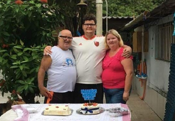 Covid-19: Casal morre no mesmo dia em Linhares