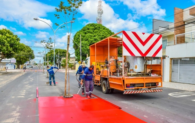 Começa implantação de nova ciclovia em avenida no Conceição