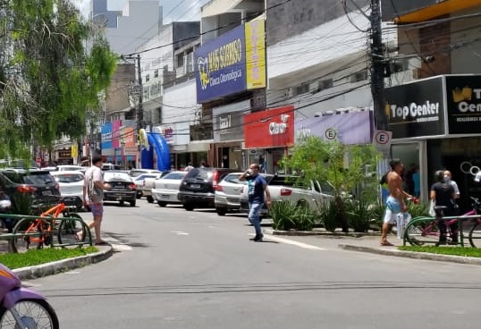 Corpus Christi: CDL anuncia liberdade para lojas funcionarem em horário normal em Linhares