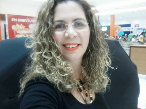 Aniversariante do dia: Cristina Oliveira