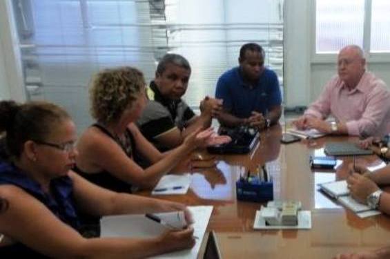 Servidores municipais reclamam de desconto no salário e SISPM explica o que aconteceu
