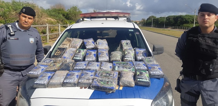 Pontal: quase 40 kg de pasta-base de cocaína apreendidos pelo PM Sombrinha e Sgto Marcos