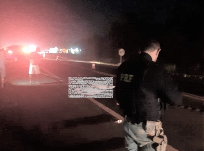 Fatal: Bicicleta é arrastada após ciclista morrer atropelado na BR-101 em Linhares