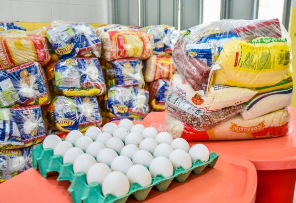 Prazo acabando: Mais de 200 kits merenda esperam por retirada no DAE Linhares