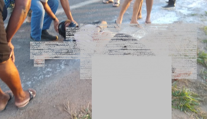 Motociclista fica gravemente ferida em acidente na Estrada do Pontal