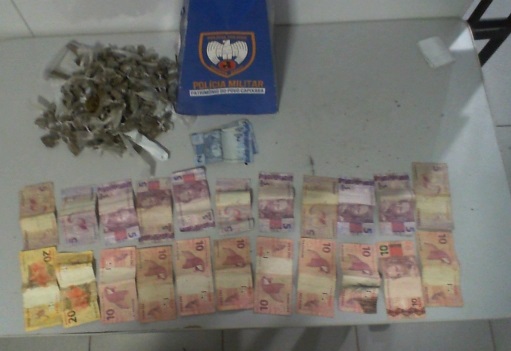 “Irmão” é detido com mais de 200 buchas de maconha em Bebedouro