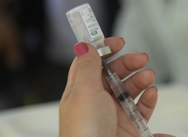 Sesi Saúde amplia campanha de vacinação contra a gripe com a dose tetravalente para a população 