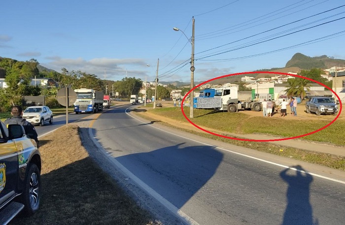 Manifesto dos Caminhoneiros: Pista livre em Linhares, já em João Neiva, manifestação ocorreu fora da via