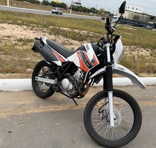 Araçá: Menino de 13 anos é flagrado com moto roubada, carona conseguiu fugir