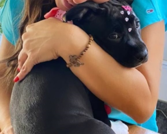 Olha a Chanel! “Minha filha está comigo!”, diz a dona esbanjando alegria