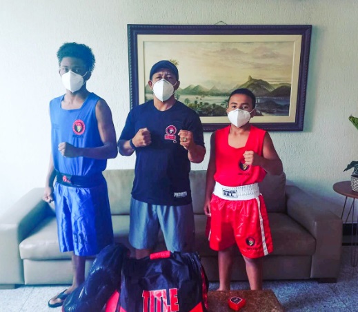 Emanuel e Erick levam Linhares ao pódio do Boxe de Praia em competição no RJ