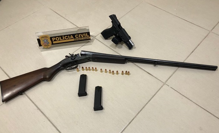 PC apreende pistola, espingarda e munições no interior de Linhares