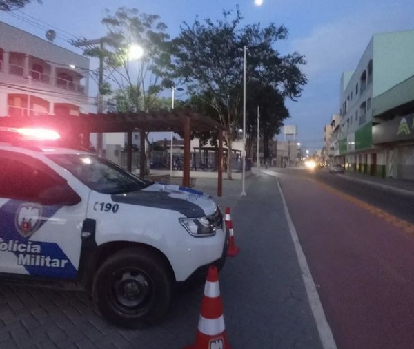 Bandidos roubam Uno de empresa de internet em Sooretama
