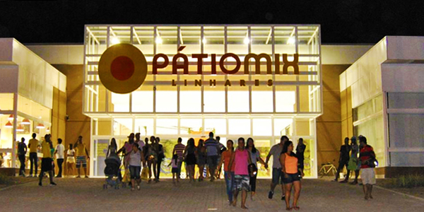 Internauta diz que encontrou ninhos de aranhas no Shopping Pátio Mix