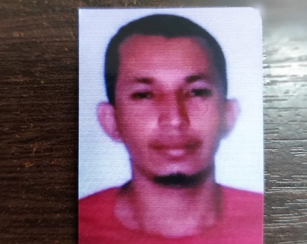Povoação: PC elucida m0rte de Arley e pede ajuda para localizar e prender Julinho