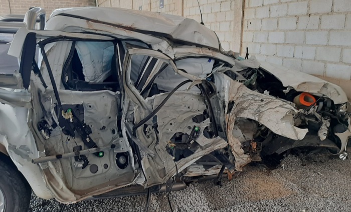 Ford Ranger roubado capota durante perseguição da PRF na Estrada de Regência