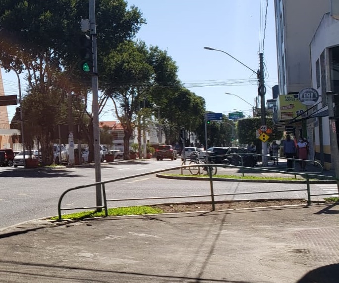Estúdio fotográfico é arrombado no Centro de Linhares