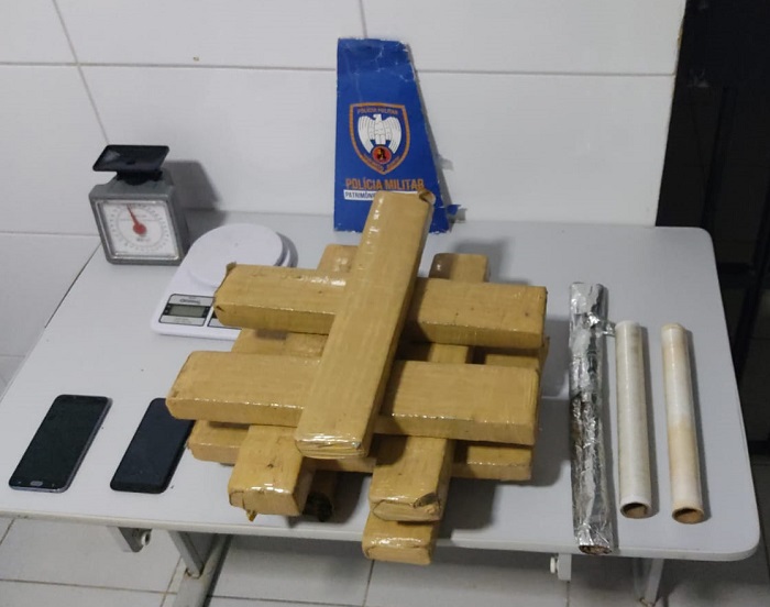 G.A. apreende quase 10 kg de maconha no Areal de Regência