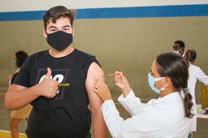 Covid-19: Linhares atinge 70% da população totalmente vacinada