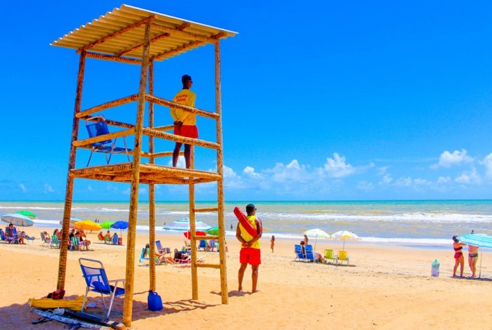 Salário de R$ 1.345: Abertas as inscrições para a seleção de guarda-vidas em Linhares