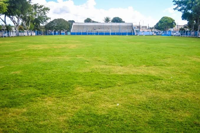 Separe a sua doação: Futebol beneficente vai arrecadar alimento para famílias carentes em Linhares
