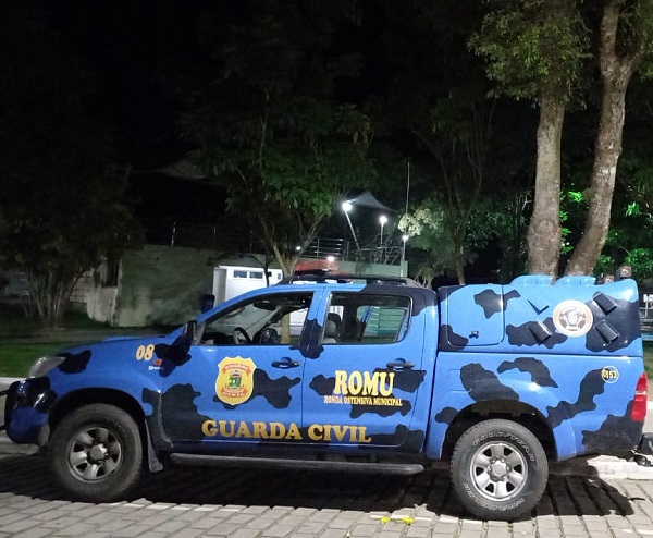 Bandidos agem no Centro de Linhares e se dão mal em abordagem da GCM