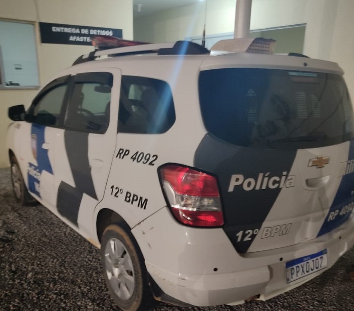 Mulher é flagrada em furto de bebidas em supermercado de Linhares