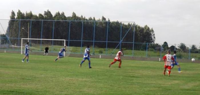Nove gols: time da Faceli reage e vira o jogo contra Bagueira